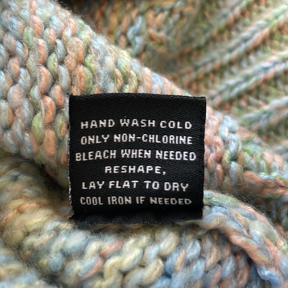 ANTHROPOLOGIE 525 AMERICA Willa Space-Dyed Turtleneck Sweater Size XS - Picture 6 of 12